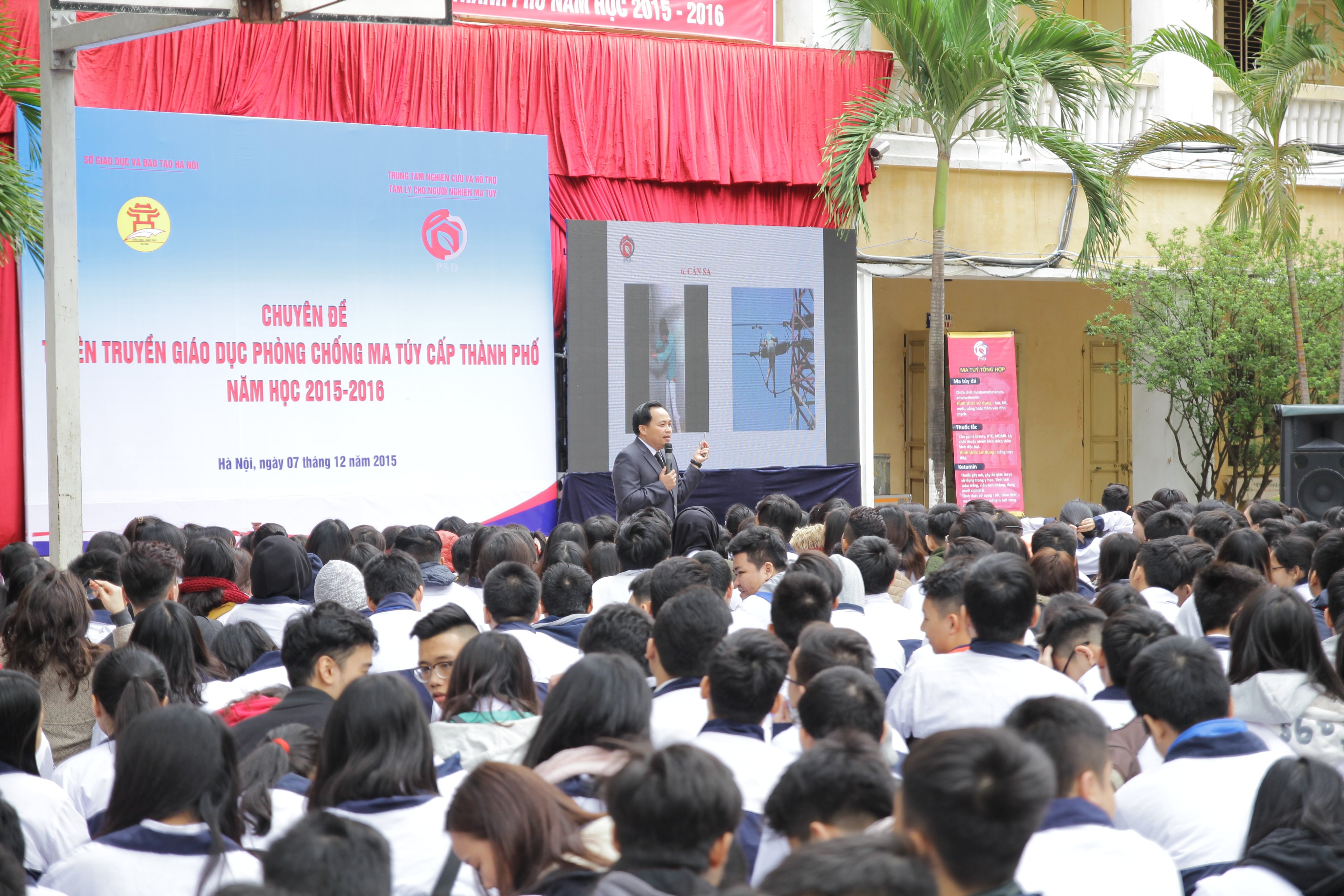 Việc cha mẹ cần làm khi phát hiện con có “dấu hiệu” nghiện ma túy?